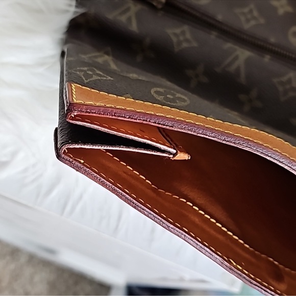 LV VINTAGE DOCUMENT POUCH - Picture 7 of 9